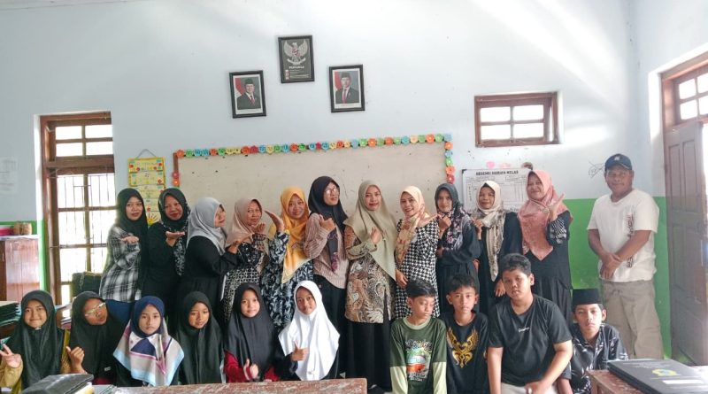 Pembagian Rapor Jadi Momentum Evaluasi dan Kolaborasi Orang Tua dengan Madrasah